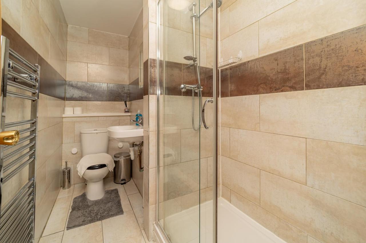 Flash Sale Brighton Train Station 3 Bedrooms Flat Bn12Ter02 ภายนอก รูปภาพ