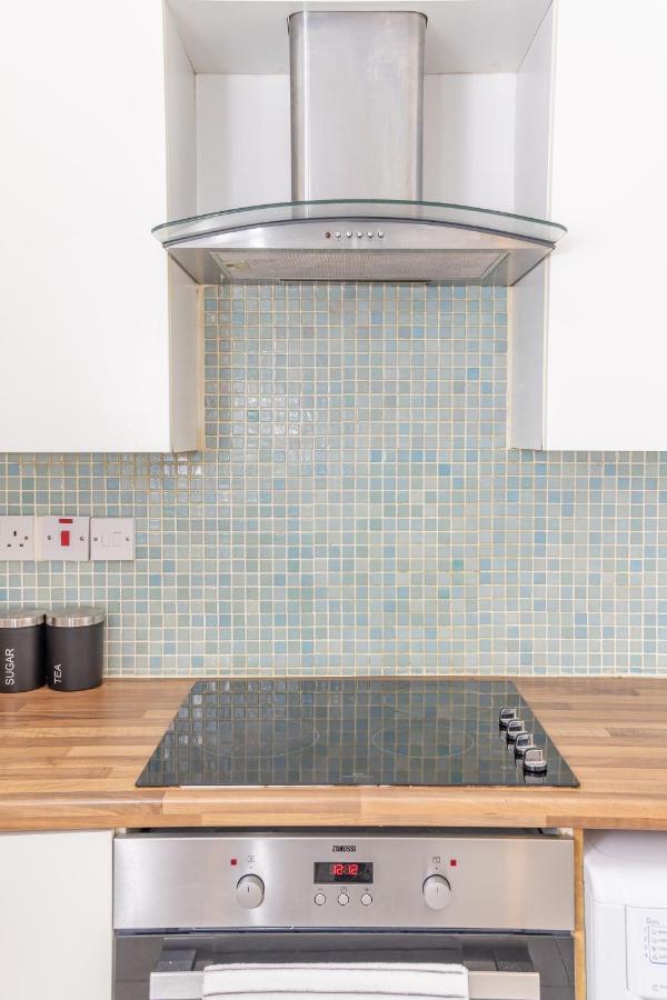 Flash Sale Brighton Train Station 3 Bedrooms Flat Bn12Ter02 ภายนอก รูปภาพ